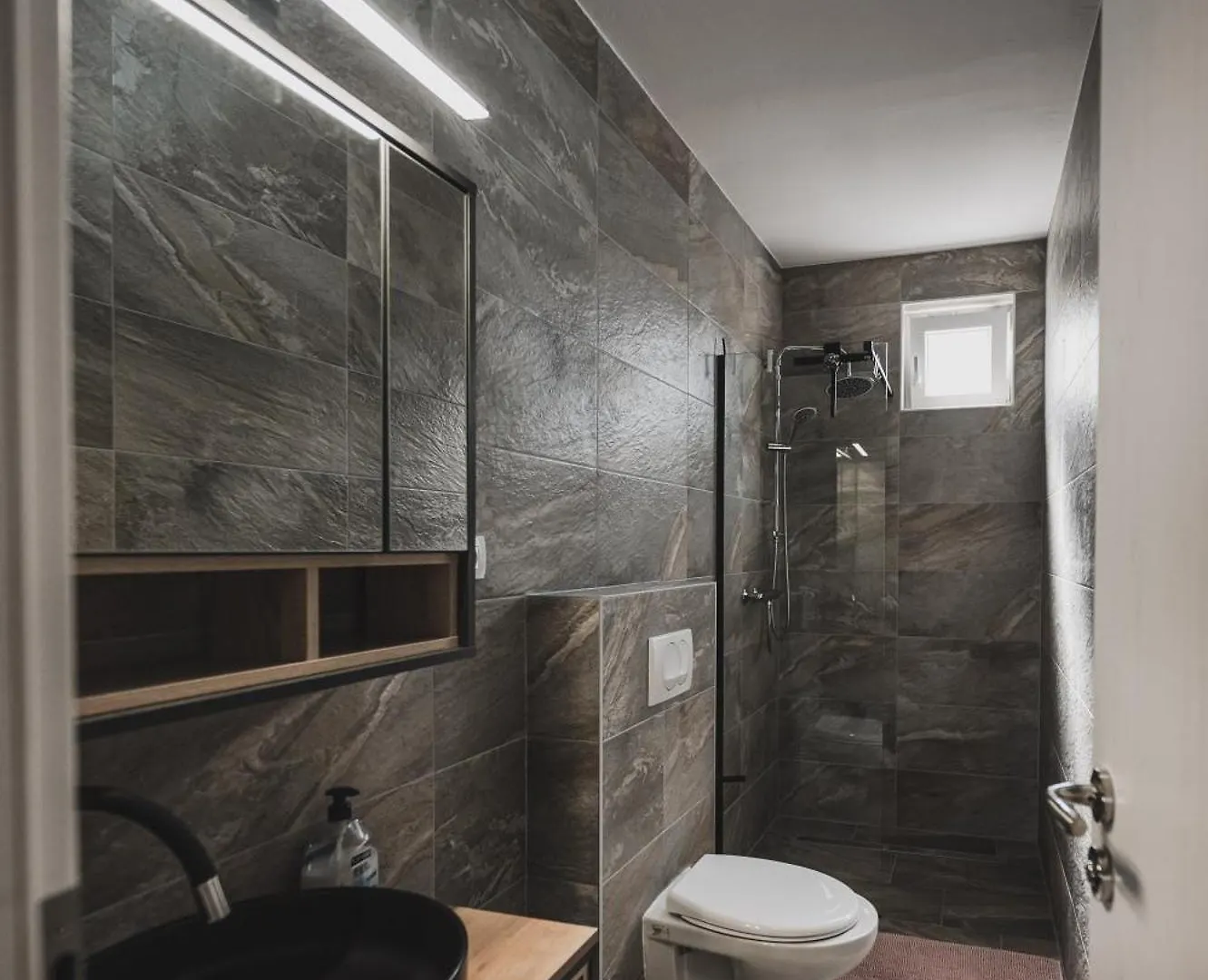 Villa Sabrina Klimno 0*,  Croatia