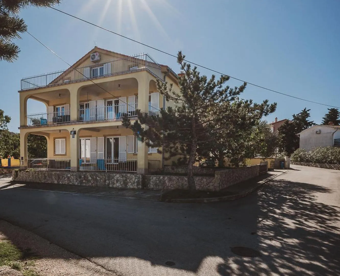 Villa Sabrina Klimno Apartment